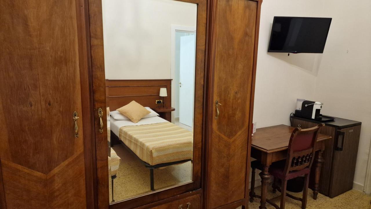 Vittoria Guest House 巴蒂帕利亚 外观 照片