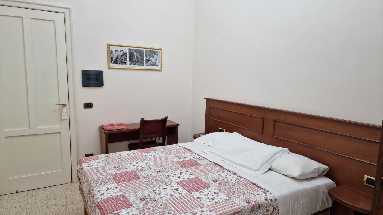 Vittoria Guest House 巴蒂帕利亚 外观 照片