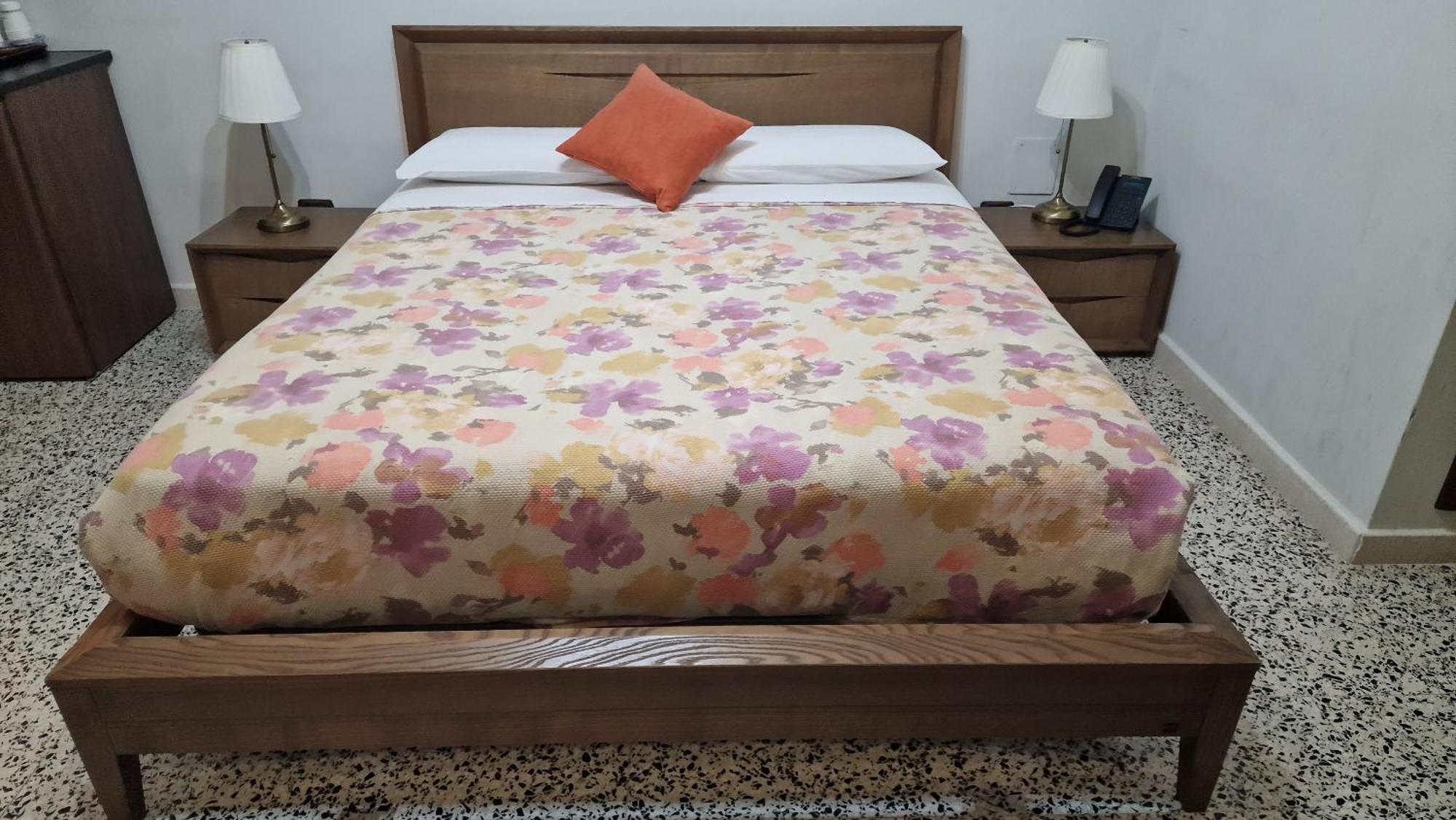 Vittoria Guest House 巴蒂帕利亚 外观 照片